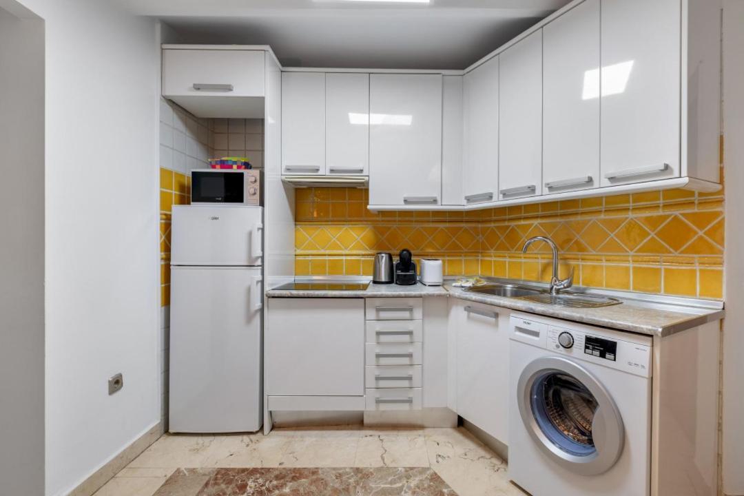 2 Bedroom 1 Bathroom Furnished - Sol - Cozy Vintage - Mintystay Мадрид Экстерьер фото