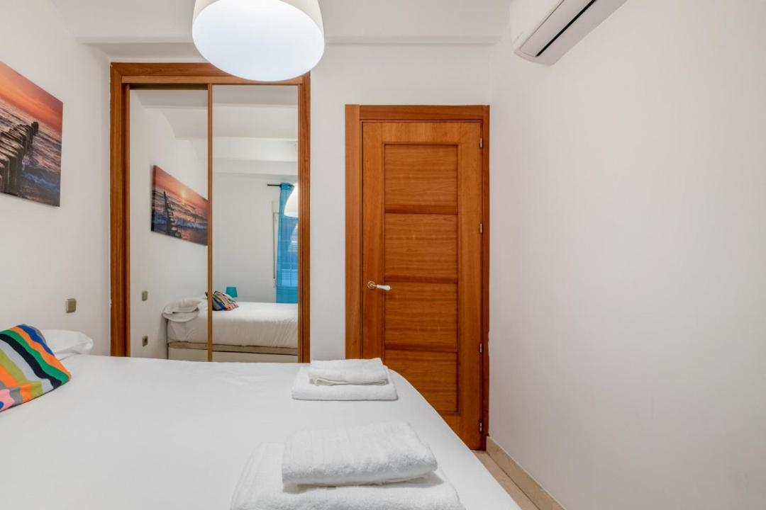 2 Bedroom 1 Bathroom Furnished - Sol - Cozy Vintage - Mintystay Мадрид Экстерьер фото